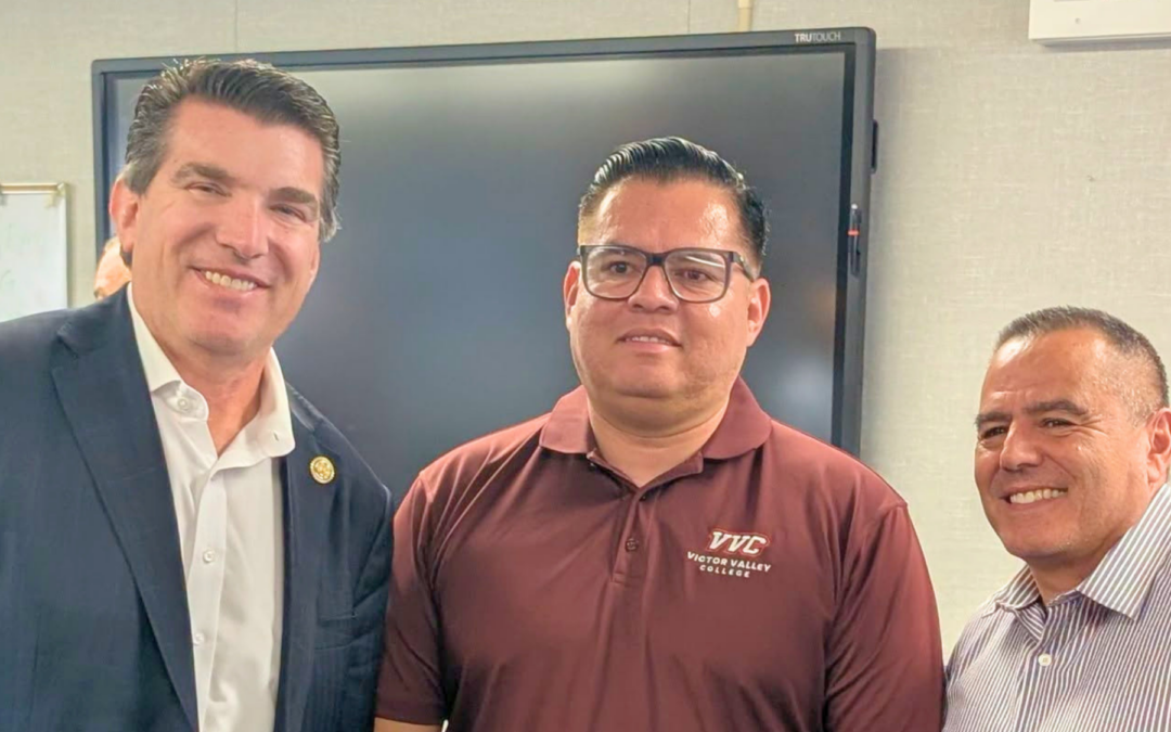 Congressman Jay Obernolte Meets with Veterans at Victor Valley College